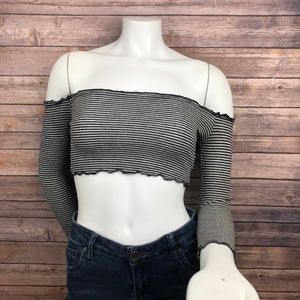 Crop Top Off Shoulder Long Sleeve Size Small Black